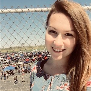 Meet your Posher, Ashlyn